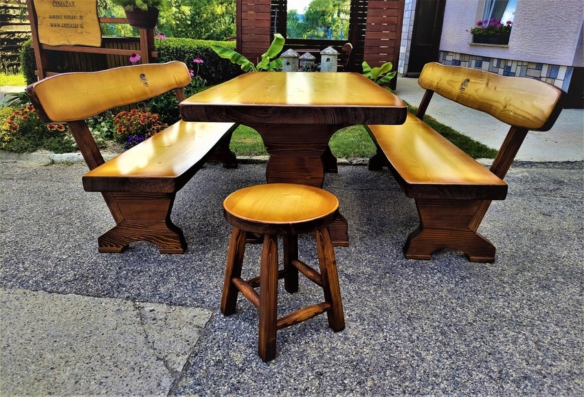 01673987204Vrtna-lesena-garnitura-stol.jpg-lesene-vrtne-garniture.si