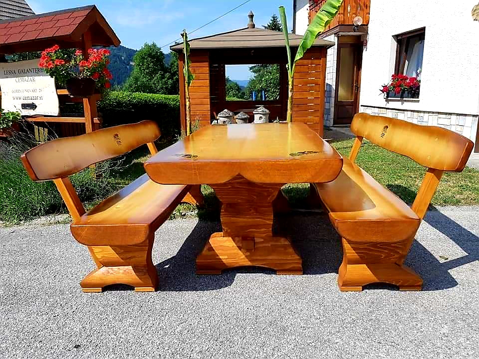 vrtna-garnitura-vikend.jpg-lesene-vrtne-garniture.si